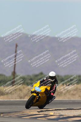 media/Oct-13-2025-Moto Forza (Mon) [[a66d839500]]/4-C Group/Session 3 (Turn 16)/